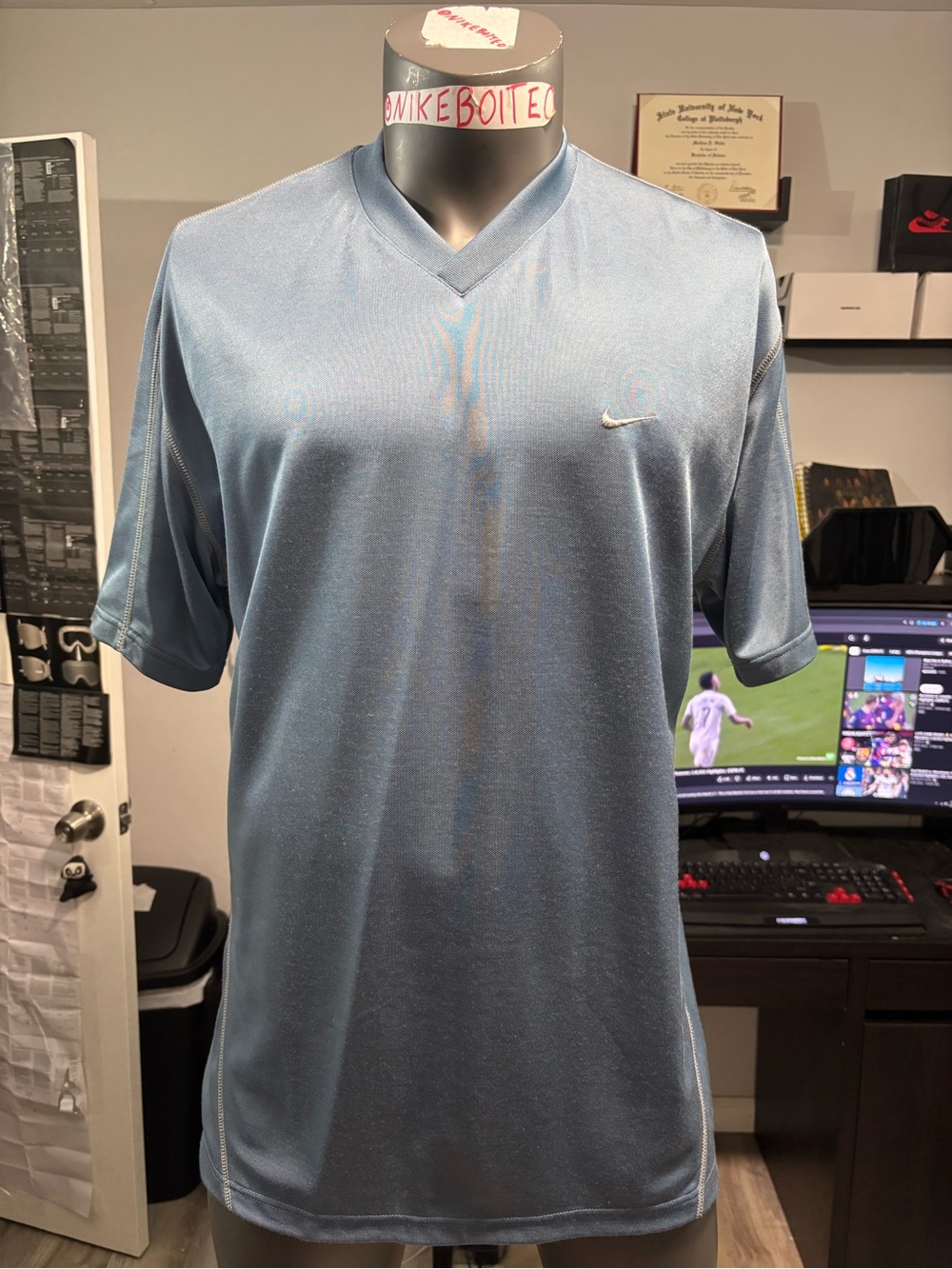 Nike Mens Light Blue Vintage Polyester Short Sleeve Logo V-Neck T-Shirt XL